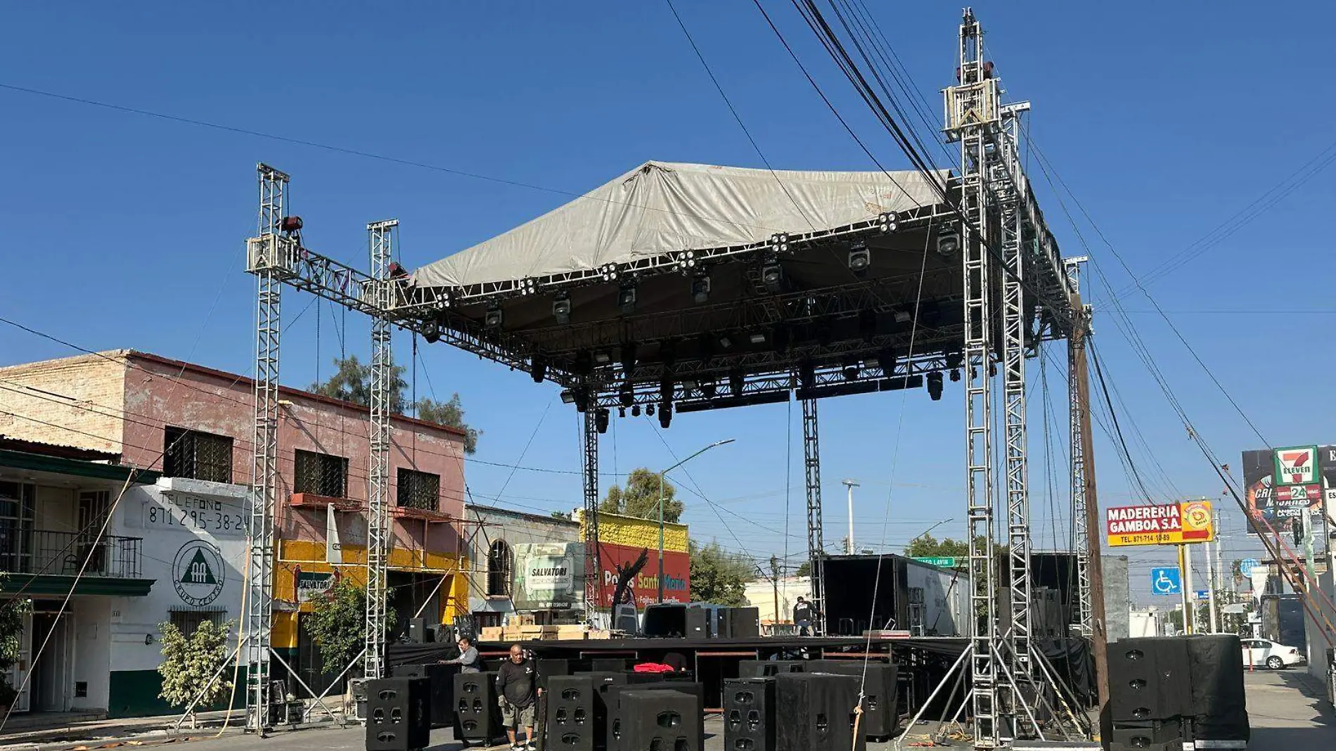 Brindan rutas alternas para mejorar el tránsito vial durante eventos festivos en Gómez  